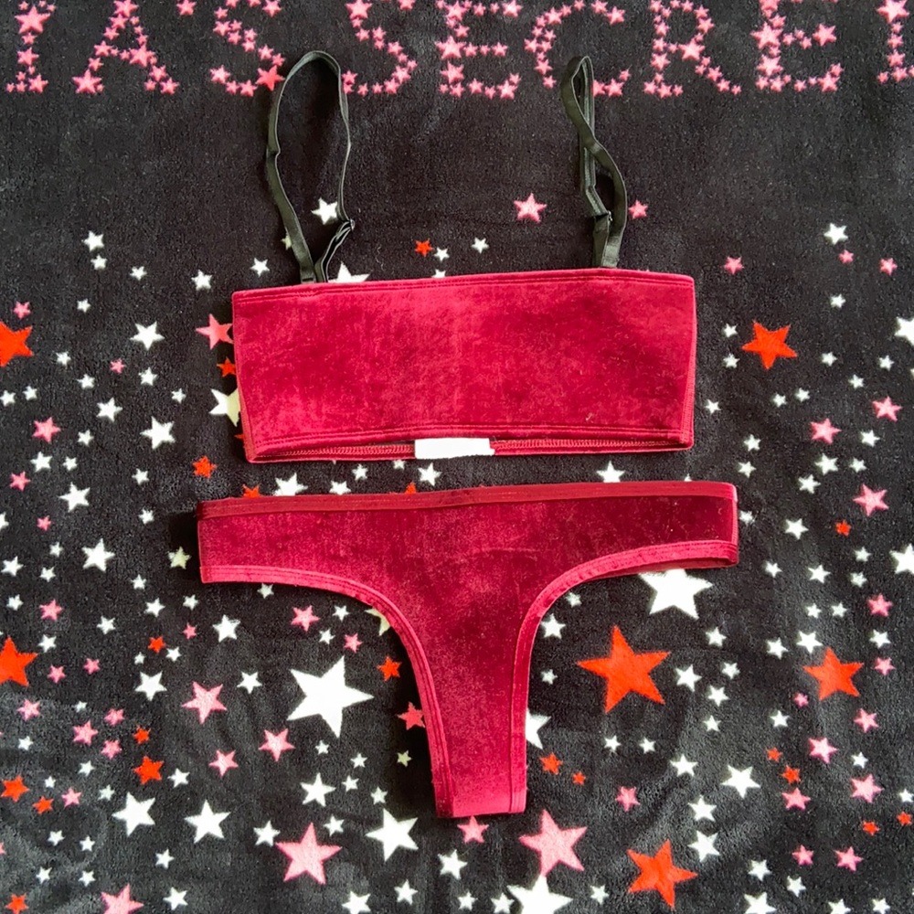 Hoaka velvet bikini 👙